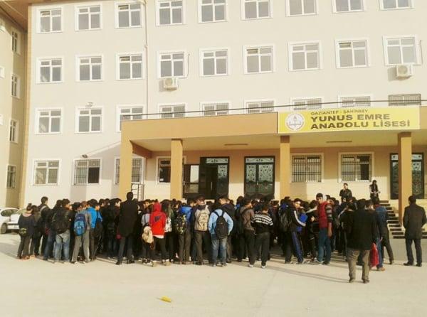 Yunus Emre Anadolu Lisesi Fotoğrafı
